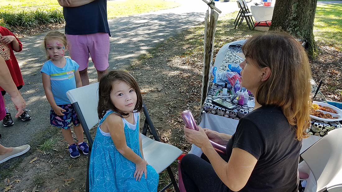 Kids in line for balloon animals